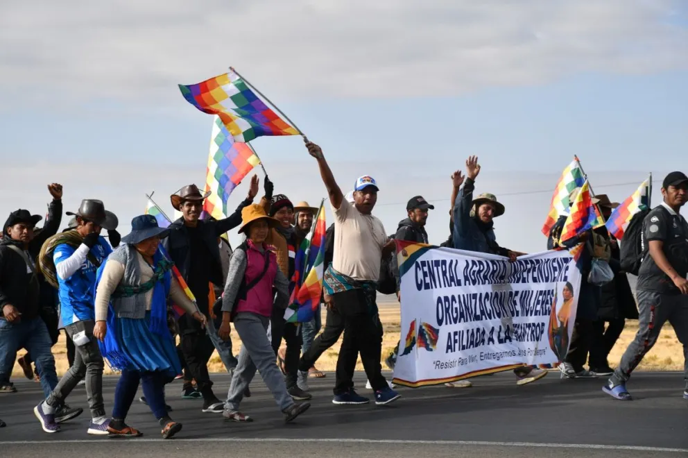 La marcha liderada por el expresidente Evo Morales se acerca a la ciudad de La Paz. Foto: Facebook de Evo Morales
