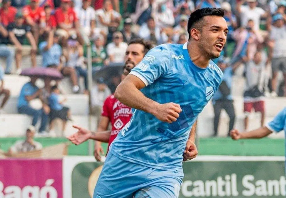 El paraguayo Alfio Oviedo celebra el único gol del encuentro en Montero. Foto: CB