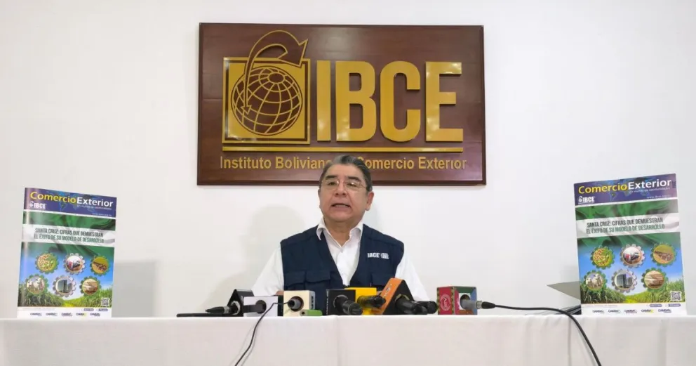 El gerente del IBCE, Gary Rodríguez, destaca la contribución de Santa Cruz y su modelo a la economía de Bolivia. Foto: IBCE