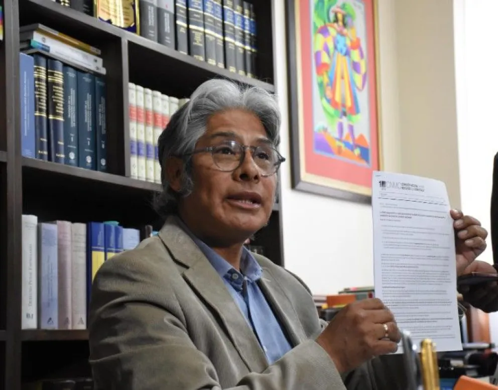 El exprocurador Wilfredo Chávez brinda conferencia de prensa. Foto: APG