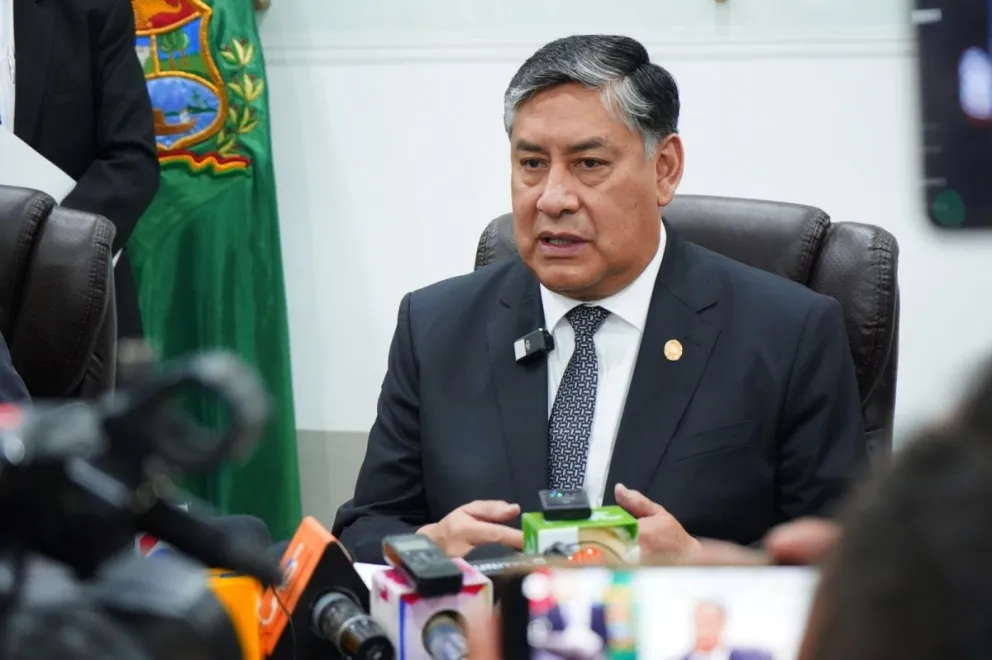 El fiscal Lanchipa en rueda de prensa. Foto: FGE 