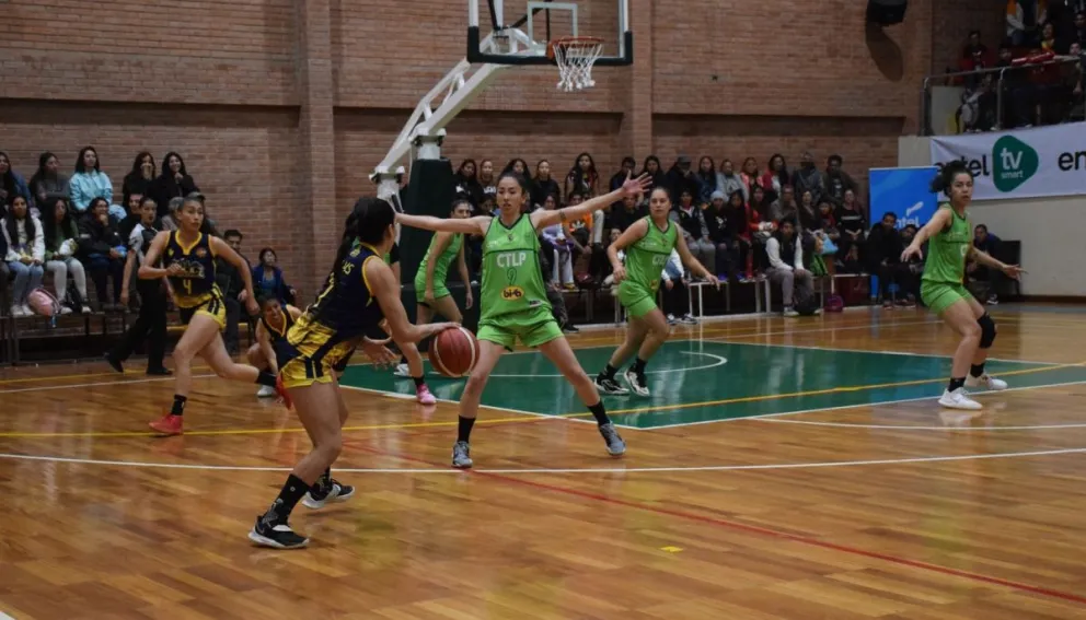 La final del año pasado entre el CTLP (de verde) y CARL A-Z. Foto: CTLP.