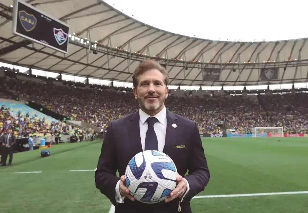 Alejandro Domínguez, titular de la Conmebol, que llegará a la capital oriental. Foto: Forbes Perú