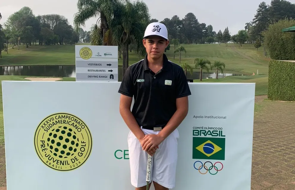 Pérez previo al inicio de la segunda ronda del Sudamericano. Foto: Federación Boliviana de Golf.