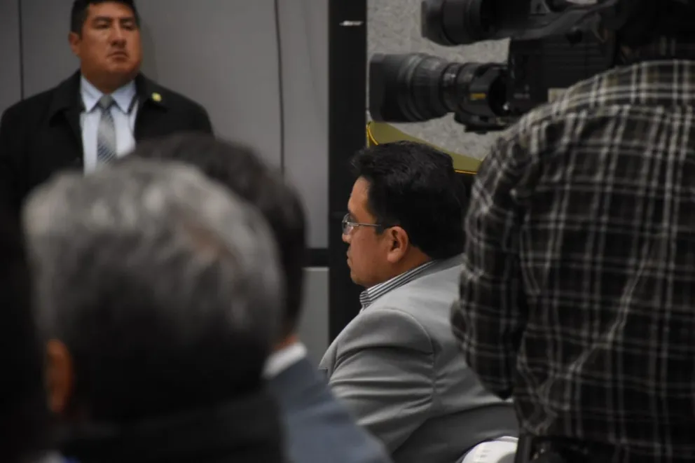 César Siles ayer, momentos antes de jurar como ministro. Foto: APG