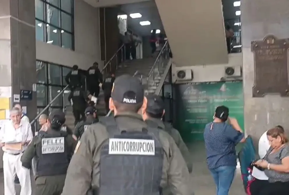 El operativo en Derechos Reales de Santa Cruz. Foto: El Deber