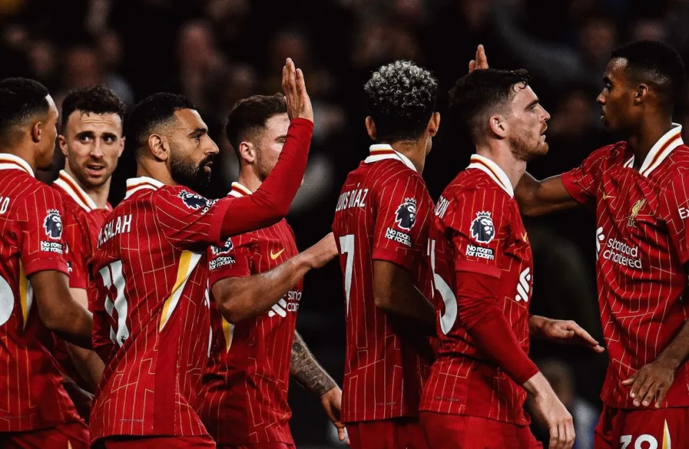 Jugadores del conjunto Red celebran por su victoria. Foto: Liverpool FC.