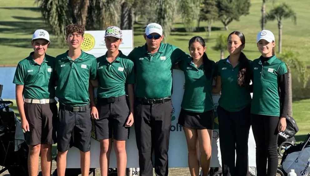El equipo nacional que participó del Sudamericano en Curitiba. Foto: Federación Boliviana de Golf.