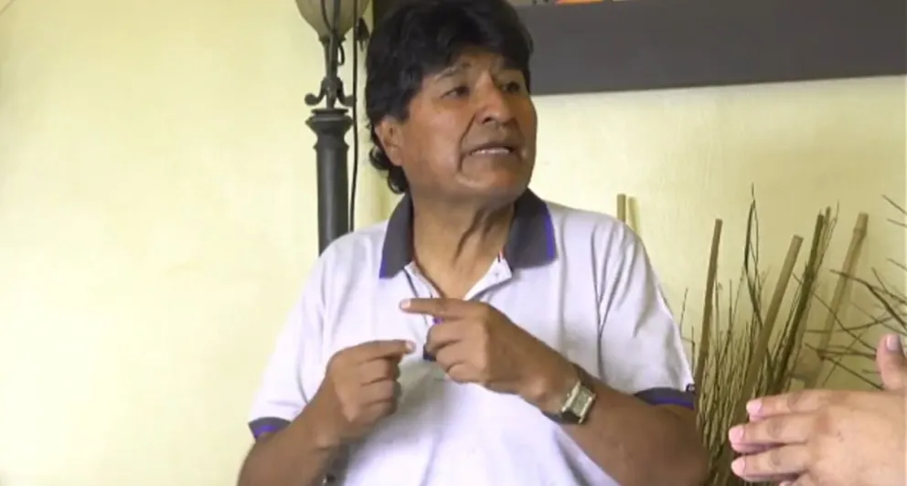 Evo Morales en su programa en RKC. Foto: Captura de pantalla