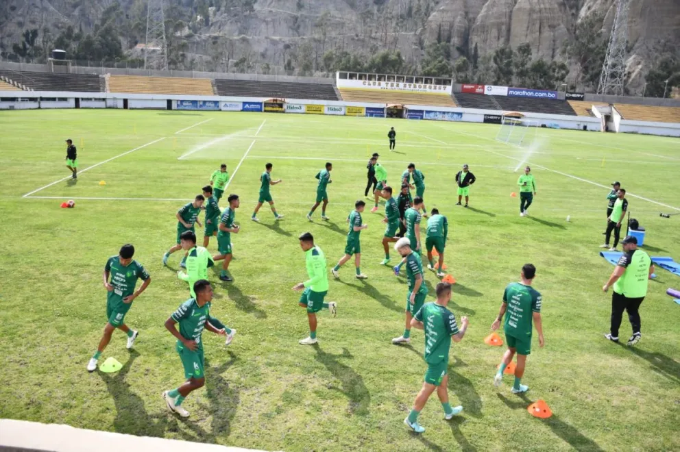 Entrenamiento de la Verde de este lunes en Achumani. Foto: APG.