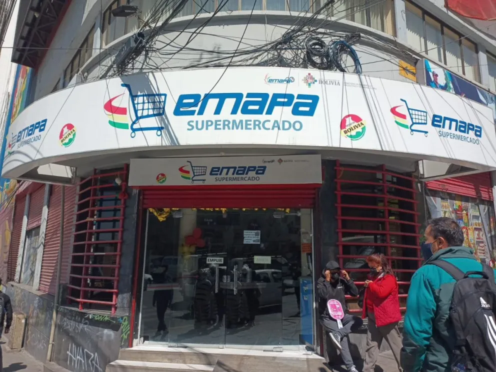 Una tienda de Emapa, ubicada en la avenida Camacho, en La Paz. Foto: Emapa