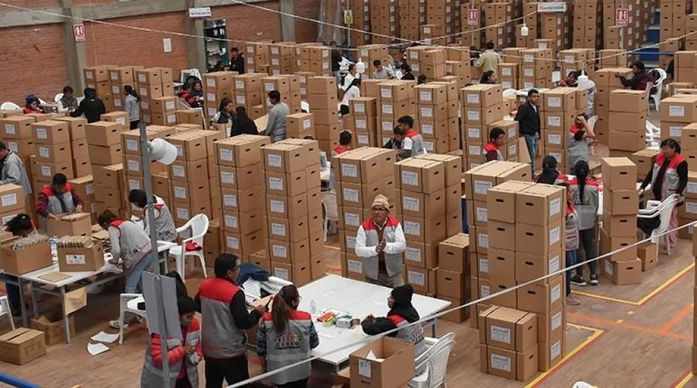 El centro logístico del INE para el censo, en La Paz. Foto: APG