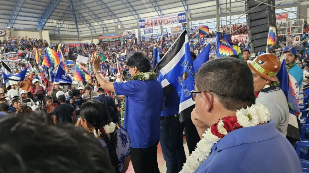 Imagen posteada por Evo Morales desde Villa Tunari, en el "ampliado" del MAS. Foto: @evoespueblo 