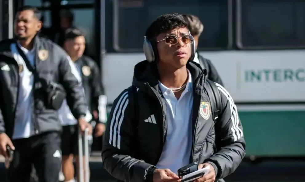 La delegación venezolana al momento de partir de Argentina. Foto: La Vinotinto.