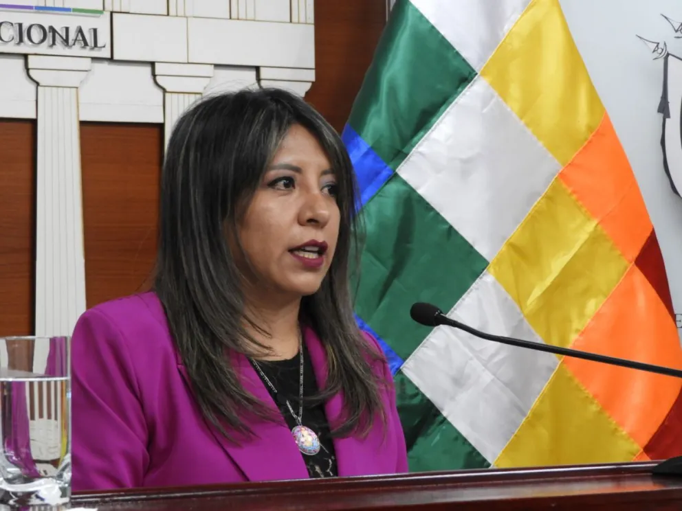 La viceministra de Igualdad de Oportunidades, Nadia Cruz, en conferencia de prensa. Foto: Ministerio de Justicia 