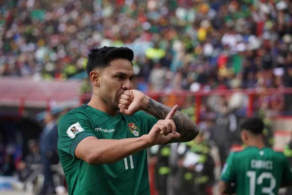 Algarañaz celebra su primer tanto oficial con la Verde. Foto: APG.