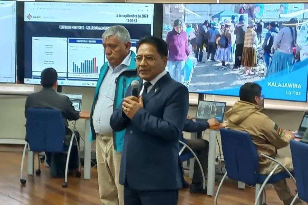 Coordinación entre Defensa al Consumidor y la Alcaldía de La Paz para la aplicación de los puntos de Mercado Seguro.  Foto: VDDUC