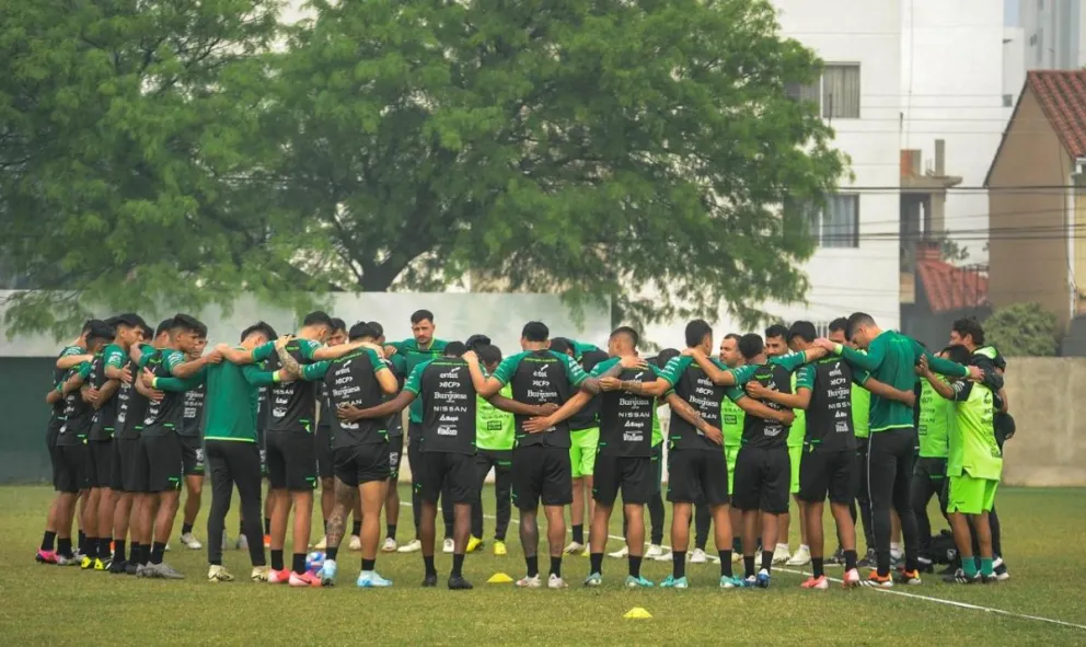 La selección entrenó este domingo en horario matinal en Cochabamba. Foto: EFE