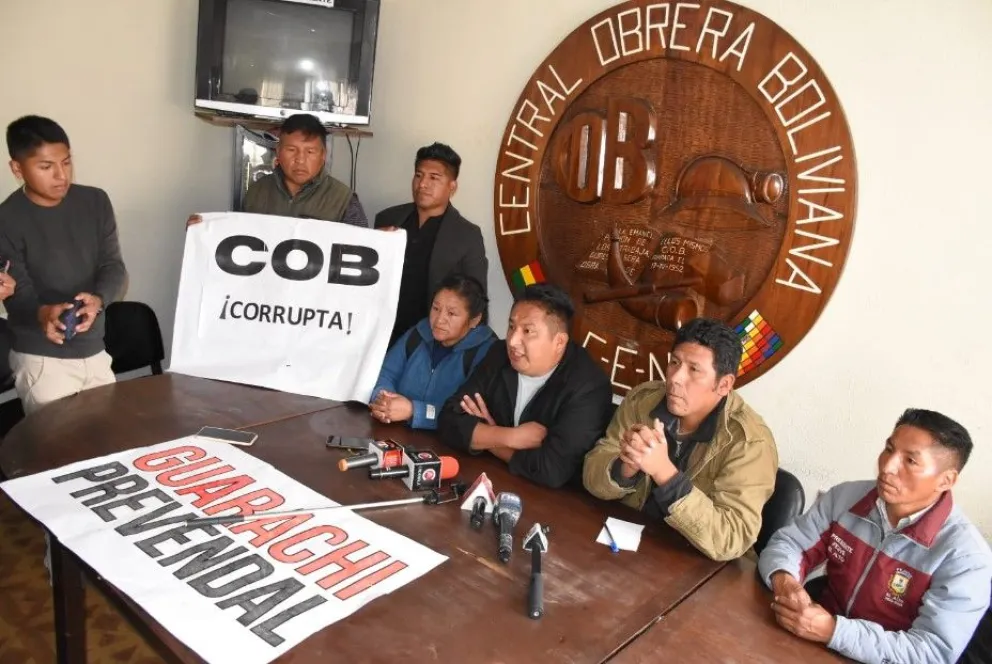 Las organizaciones sociales tomaron la sede del ente matriz. Fotos: APG