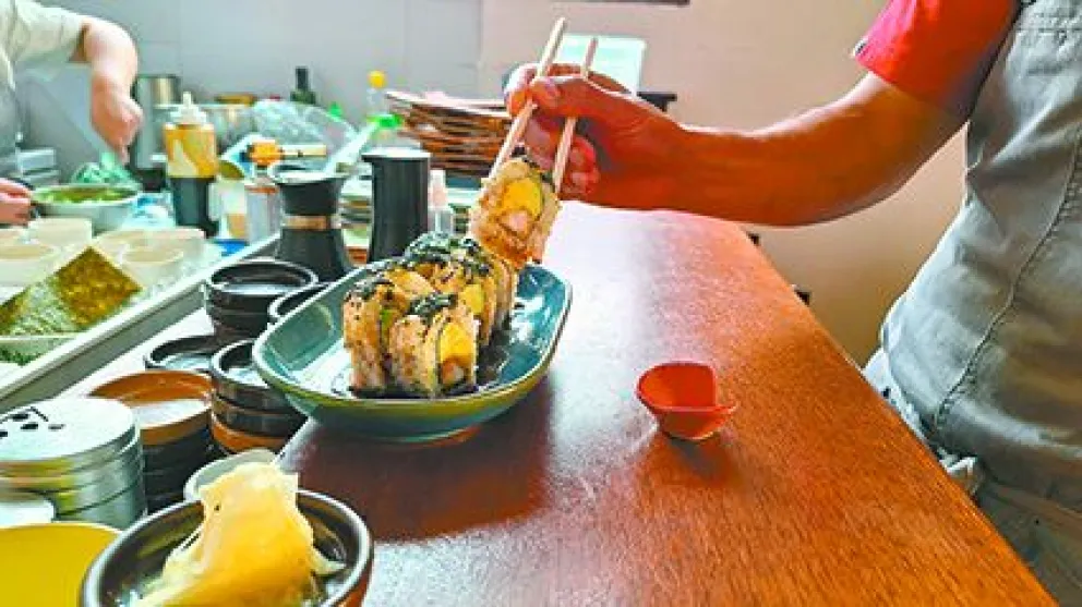 El roll de chimichurri es una de las ofertas exclusivas de Soja. FOTO: Jorge Soruco/Visión 360