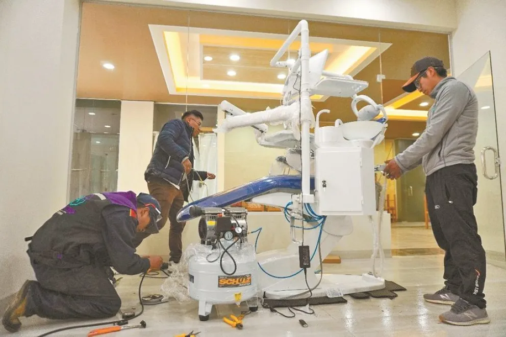 El sillón odontológico de industria nacional. Foto: Amakella