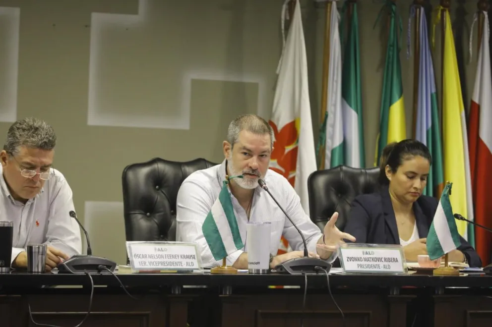 Zvonko Matkovic durante una sesión de la Asamblea Departamental de Santa Cruz. Foto: @ZetaMatkovic