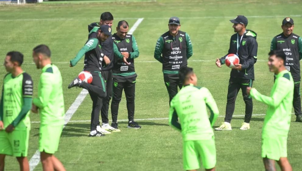 Sonrisas y optimismo reinan en la concentración y entrenamientos de la selección nacional. Foto: APG