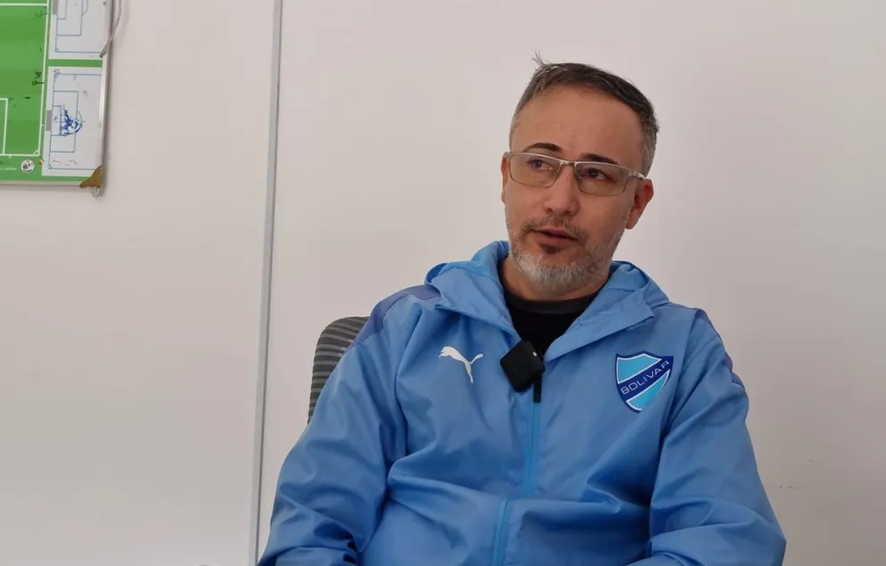 Robatto durante la entrevista con Sports 360. Foto: Marcelo Avendaño.