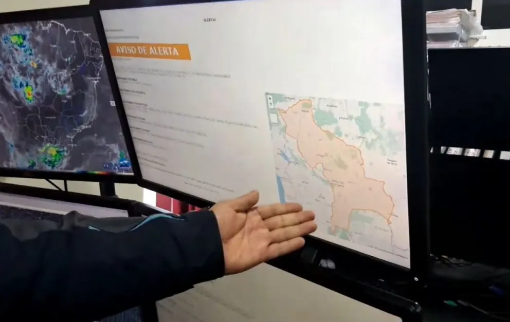 El pronosticador del Senamhi explica las características de la alerta. Foto: Captura de video