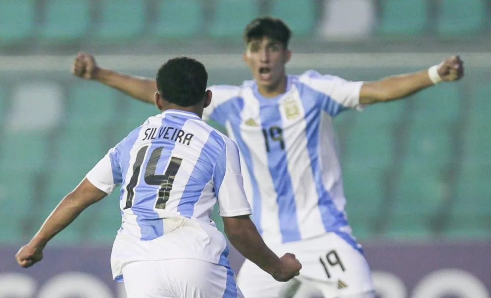 Argentina festeja su victoria sobre Venezuela en Santa Cruz. Foto: Selección Argentina. 