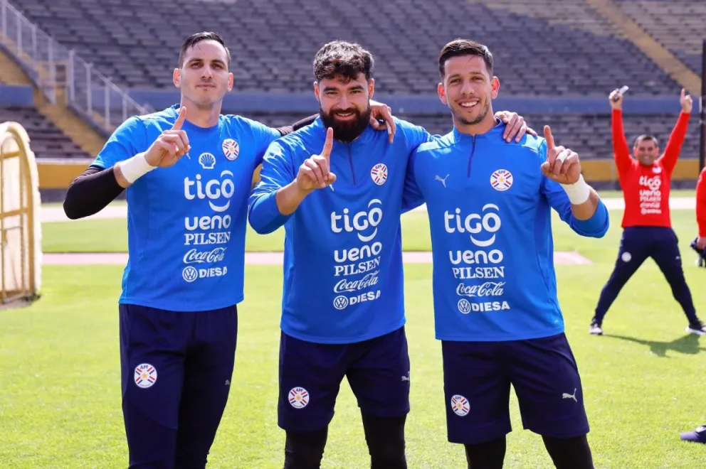 Los jugadores paraguayos en el cierre de entrenamientos. Foto: APF
