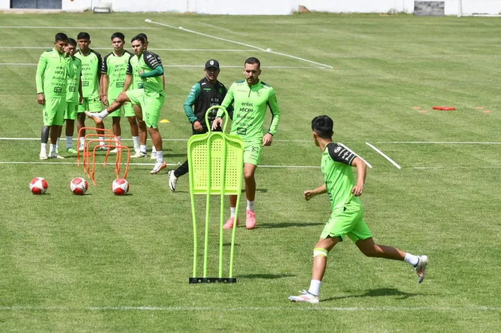 Un entrenamiento de la Verde en el estadio Rafale Mendoza. Foto: APG