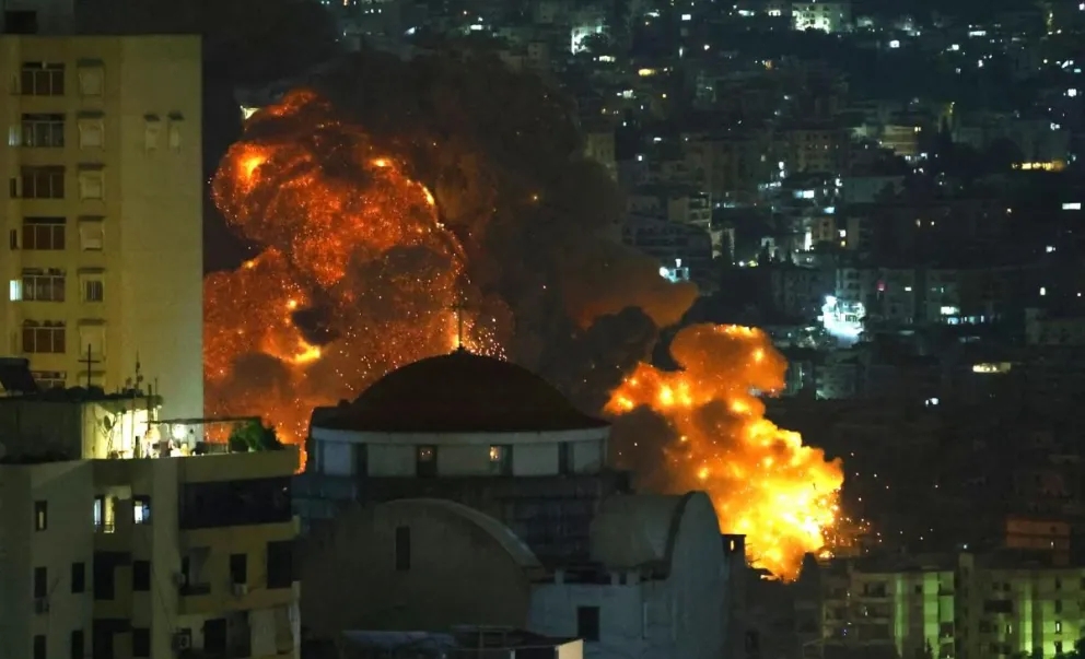 Un bombardeo israelí en los suburbios beirutíes del Dahye. Foto: EFE
