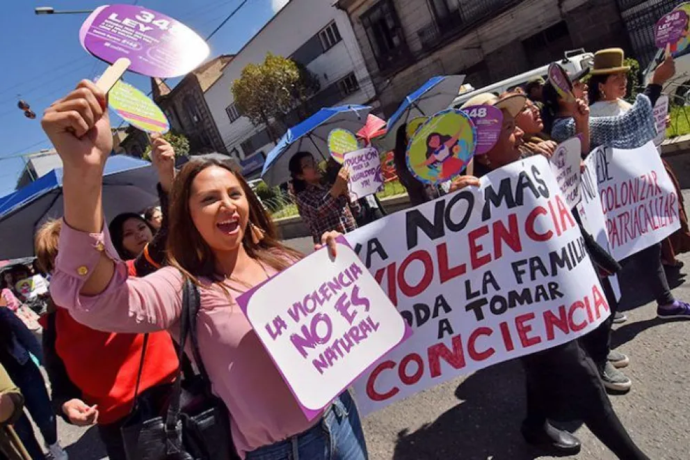 Una marcha pidiendo una vida libre de violencia para las mujeres.  Foto: Archivo APG