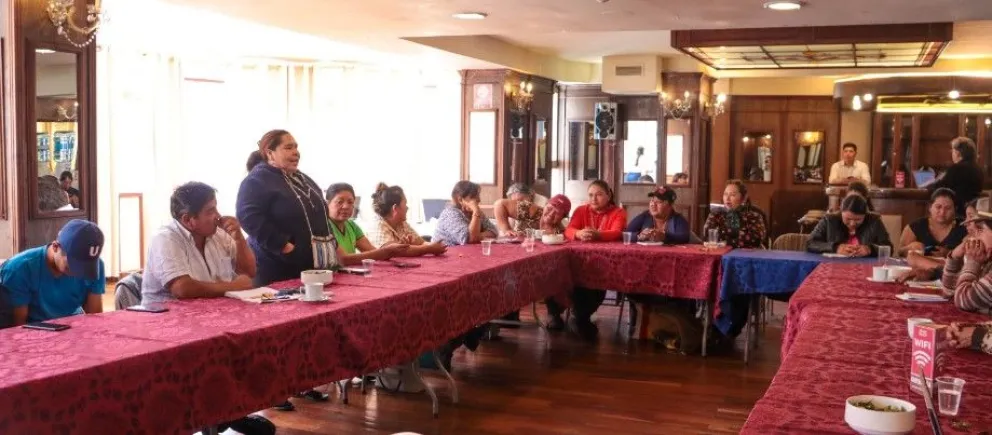 Líderes y lideresas de organizaciones indígenas originarias campesinas de tierras altas y bajas se reunieron este jueves. Foto: PBFCC