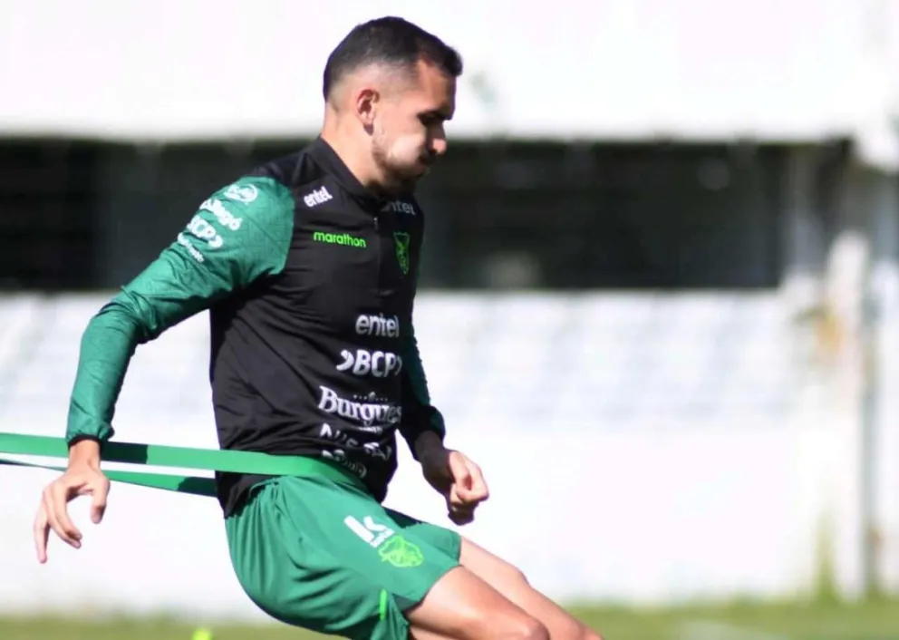 Luis Haquín durante un trabajo del seleccionado nacional. Foto: FBF