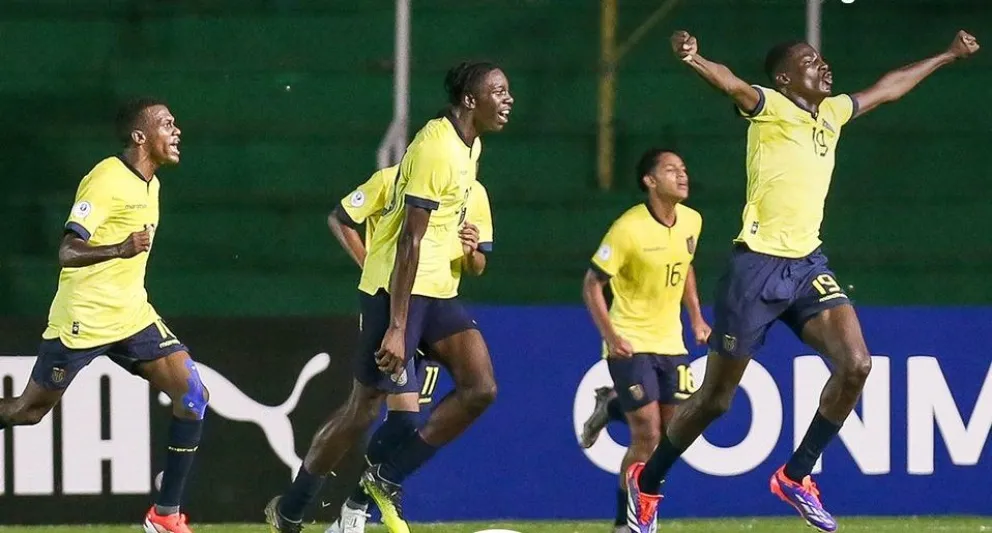 Jugadores de Ecuador celebran en un pasado partido. Foto: Conmebol.