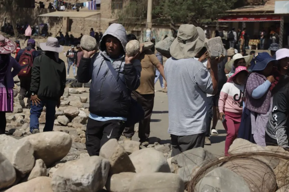 Uno de los puntos de bloqueo en Cochabamba. Foto: APG 