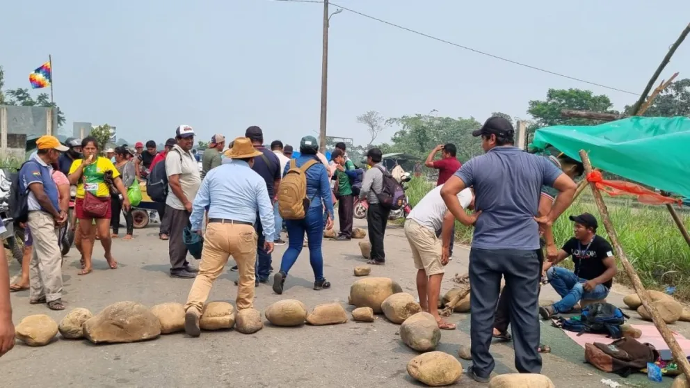 Bloqueo en el puente Ichilo. Foto: Kawsachum Coca