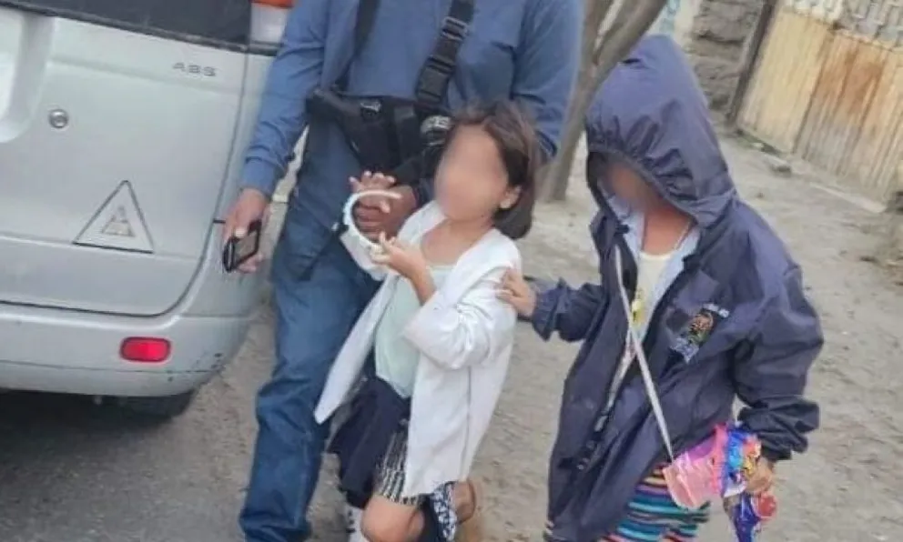 Hoy las menores se reencontraron con sus padres. Foto: Policía boliviana