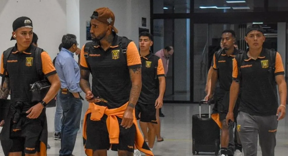 El Tigre viajó el sábado a Santa Cruz y este domingo irá a Montero. Foto: The Strongest.