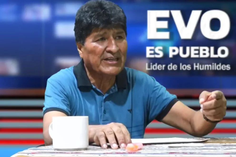 El expresidente Evo Morales, en su programa en radio Kawsachum Coca. Foto: captura radio Kawsachum Coca