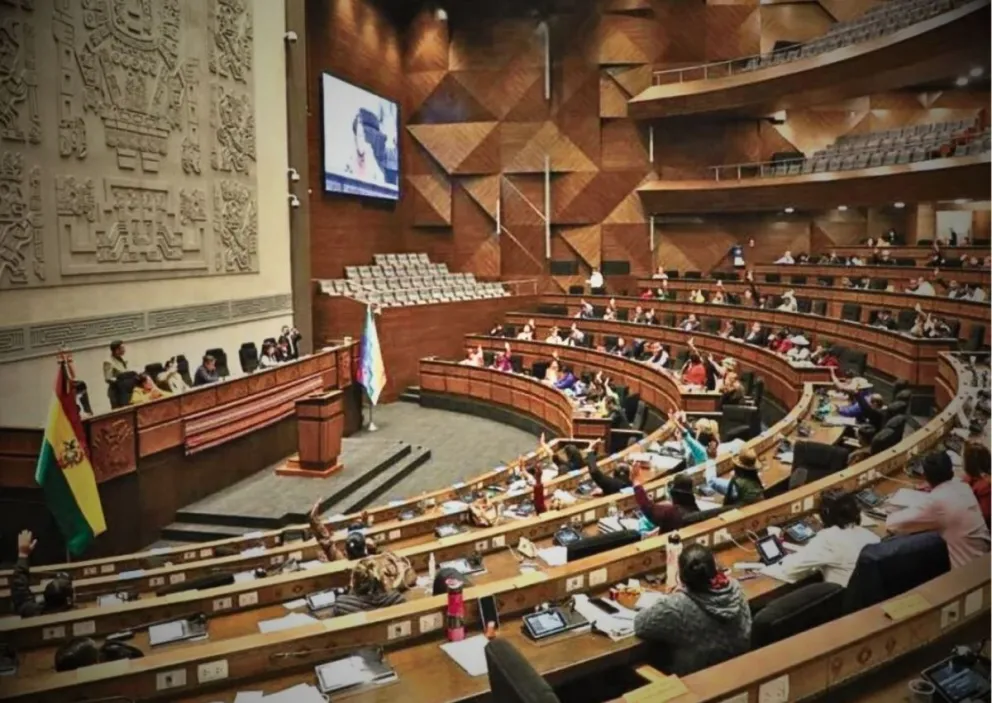 El pleno de la Asamblea Legislativa sesiona hoy para elegir al nuevo Fiscal General. Foto: Cámara de Senadores. 