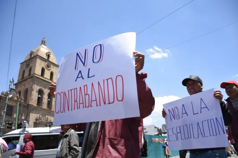 Comercializadores de carne en los mercados se movilizaron por las calles de La Paz. Foto: APG