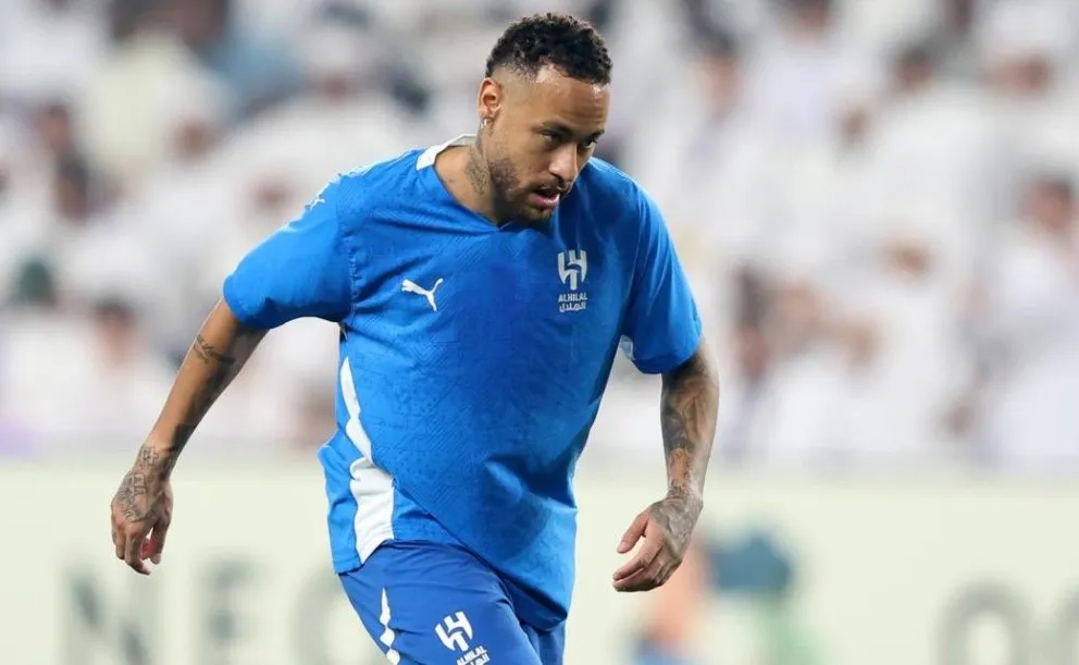 Neymar durante el partido de este lunes con la camiseta de 