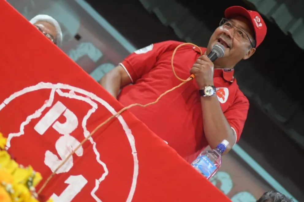 Arce, durante el congreso por el 50 aniversario del PS-1. Foto: Facebook de Luis Arce 