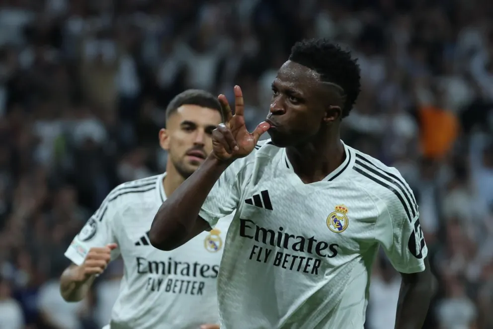 El delantero del Real Madrid Vinicius Jr. celebra su tercer gol, quinto del equipo blanco. Foto: EFE