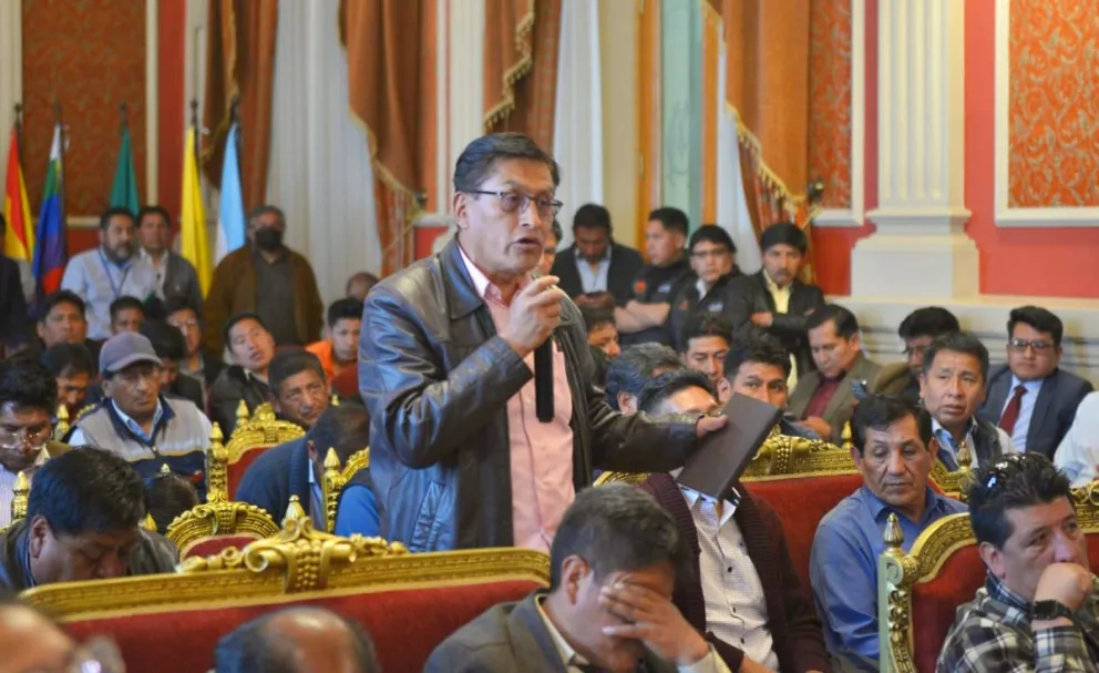 Un transportista interviene en la reunión. FOTO: AMUN