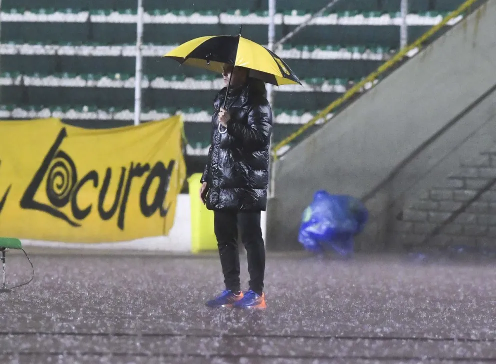 Ismael Rescalvo salió a responder las criticas de Julio Baldivieso. Foto: APG