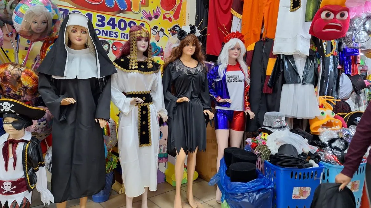 Harley Quinn junto a otros disfraces. Foto. Ma Belmonte